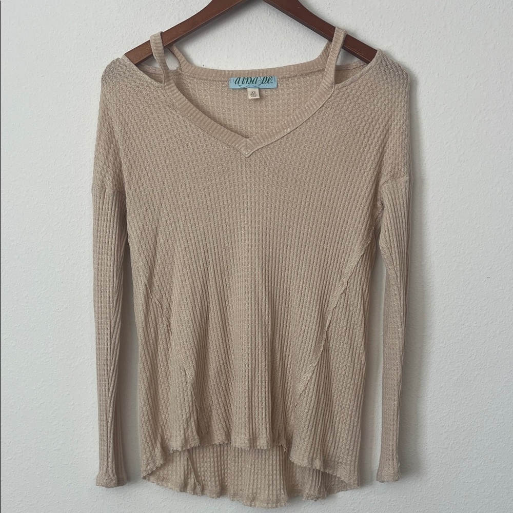 FRANCESCAS Beige Knit V-Neck Long Sleeve Top